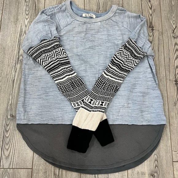 EUC We the Free Oversized Mixed Media Top size medium - Picture 1 of 4